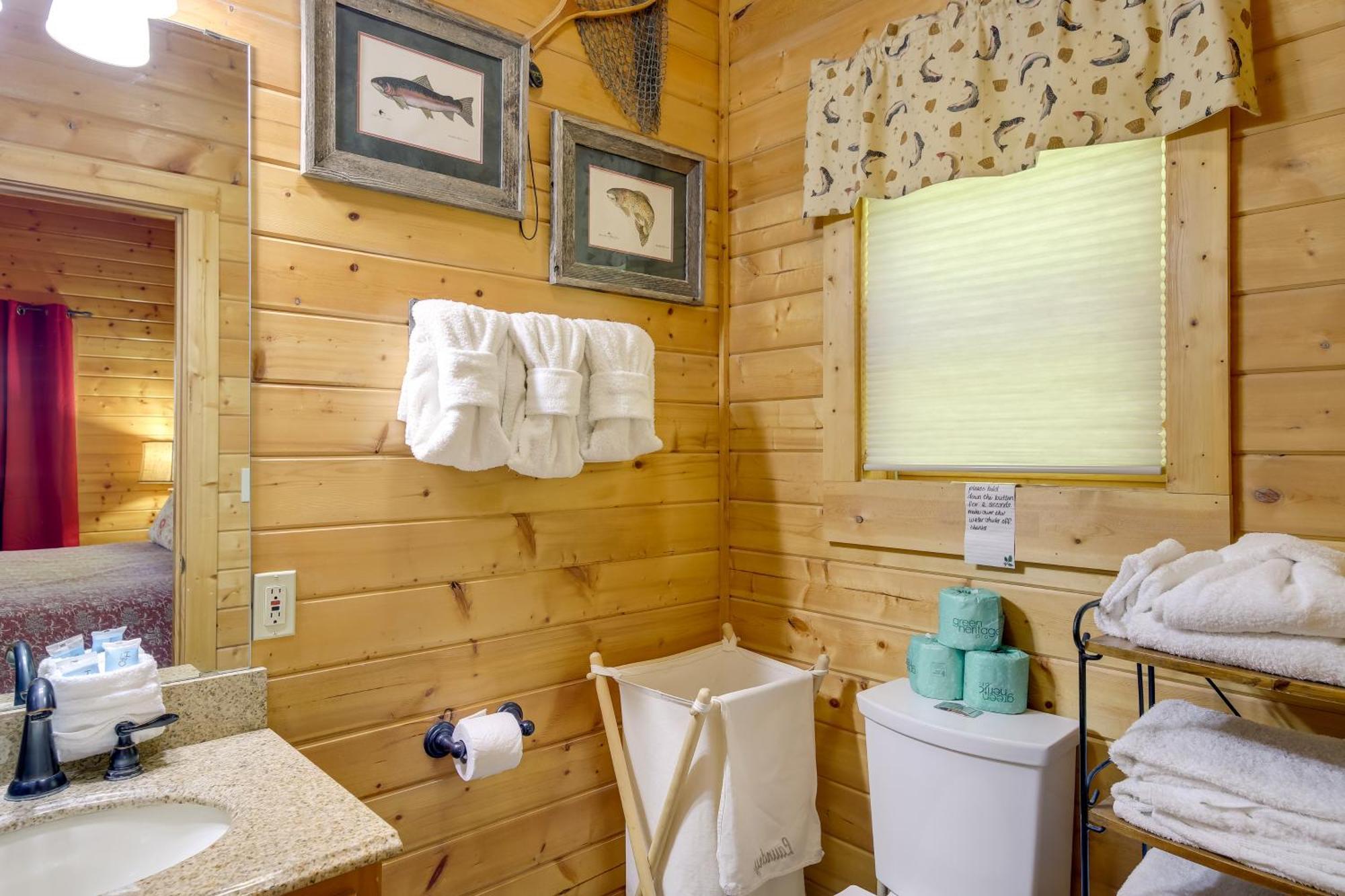 Secluded And Wooded Wears Valley Cabin With Fire Pit! Севьервилл Экстерьер фото