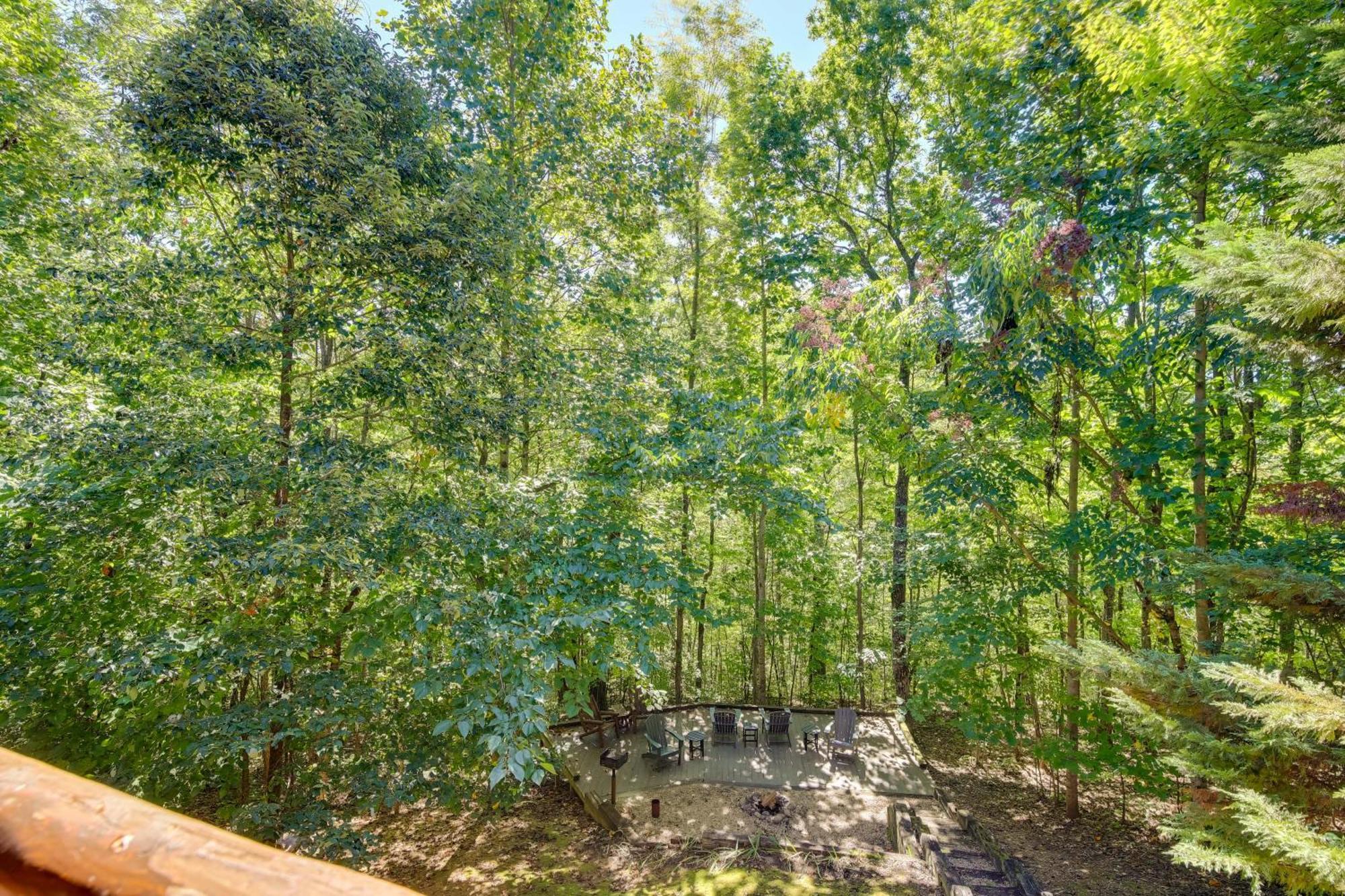 Secluded And Wooded Wears Valley Cabin With Fire Pit! Севьервилл Экстерьер фото